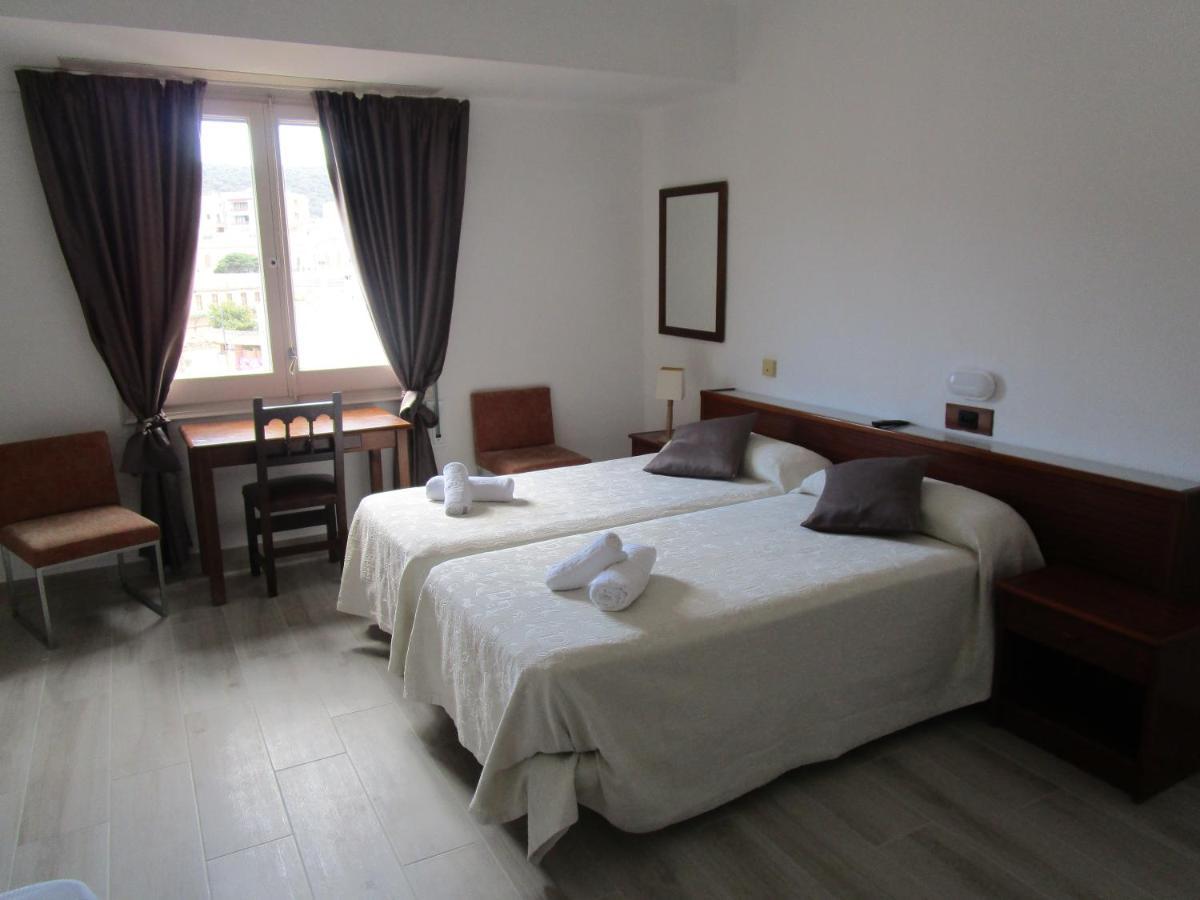 Hotel Apartaments Gesoria Porta Ferrada Sant Feliu de Guíxols Buitenkant foto