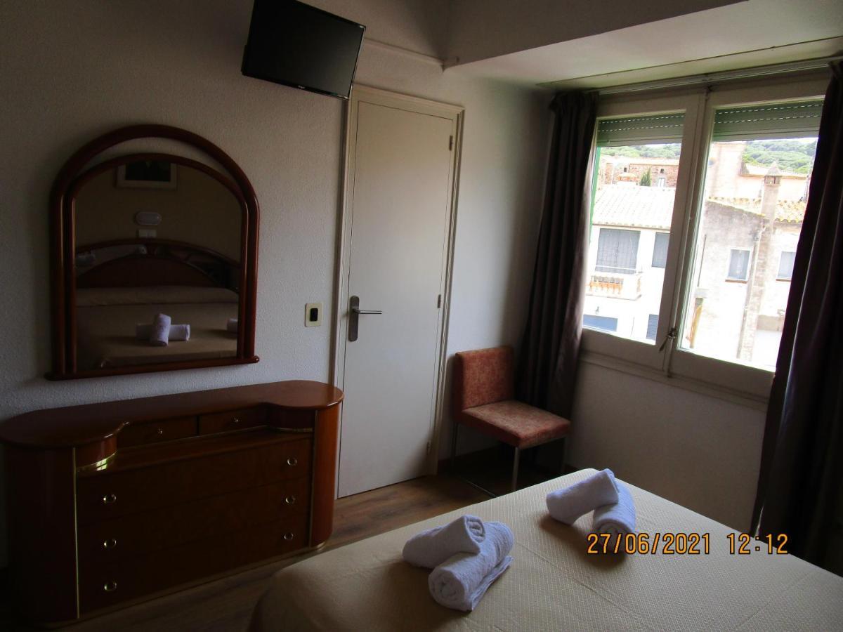 Hotel Apartaments Gesoria Porta Ferrada Sant Feliu de Guíxols Buitenkant foto