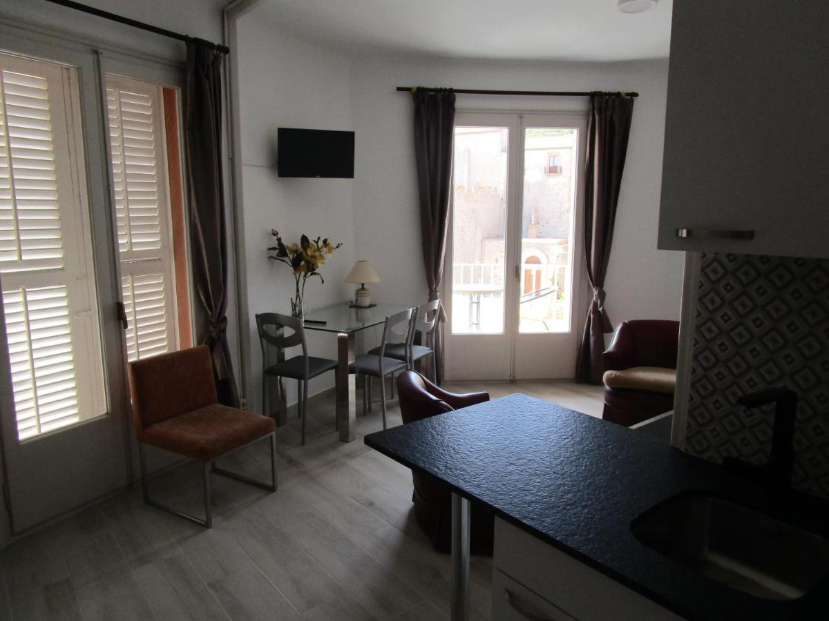 Hotel Apartaments Gesoria Porta Ferrada Sant Feliu de Guíxols Buitenkant foto