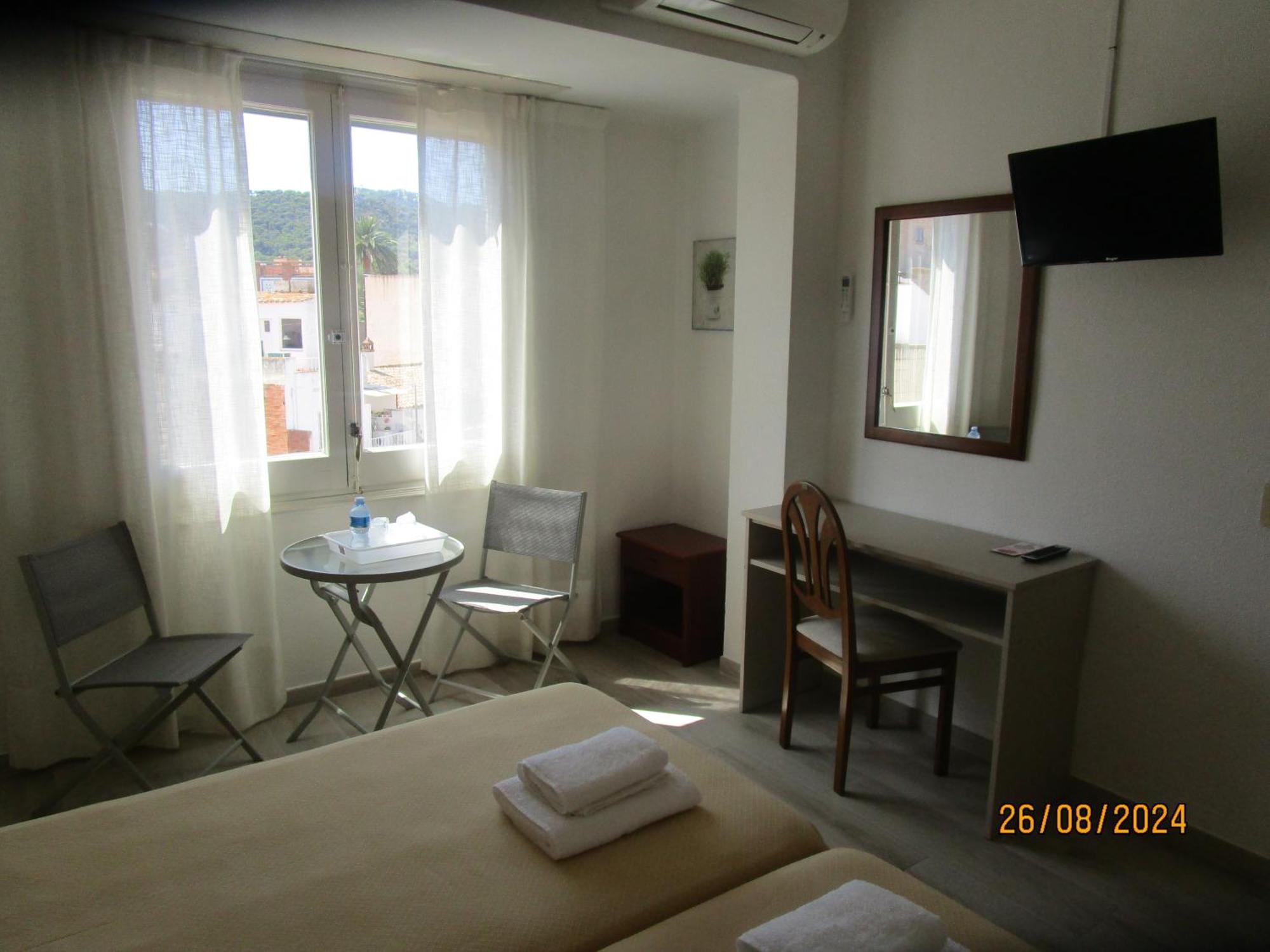 Hotel Apartaments Gesoria Porta Ferrada Sant Feliu de Guíxols Buitenkant foto