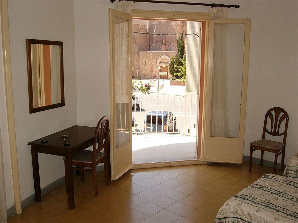 Hotel Apartaments Gesoria Porta Ferrada Sant Feliu de Guíxols Buitenkant foto