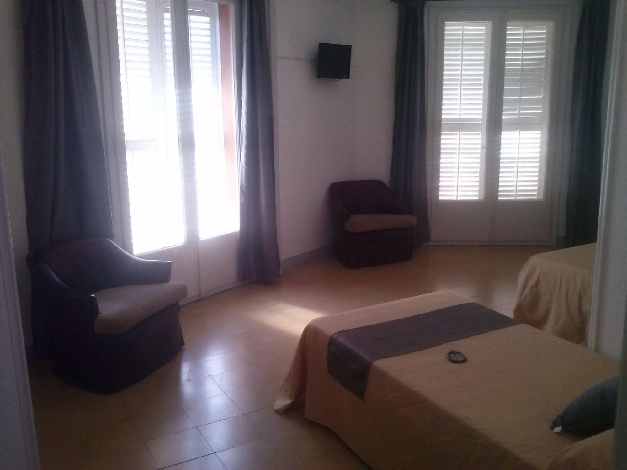Hotel Apartaments Gesoria Porta Ferrada Sant Feliu de Guíxols Buitenkant foto