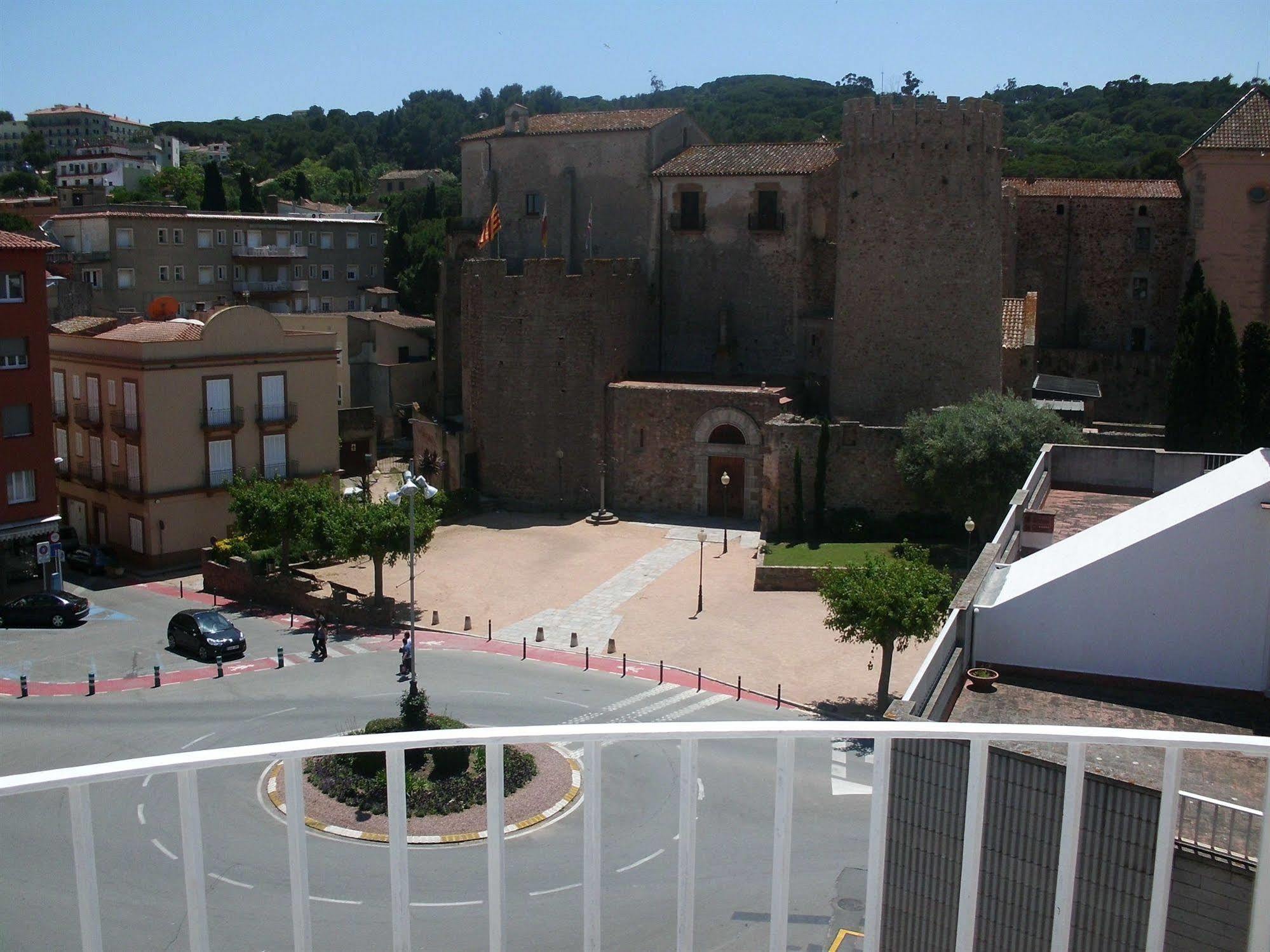 Hotel Apartaments Gesoria Porta Ferrada Sant Feliu de Guíxols Buitenkant foto