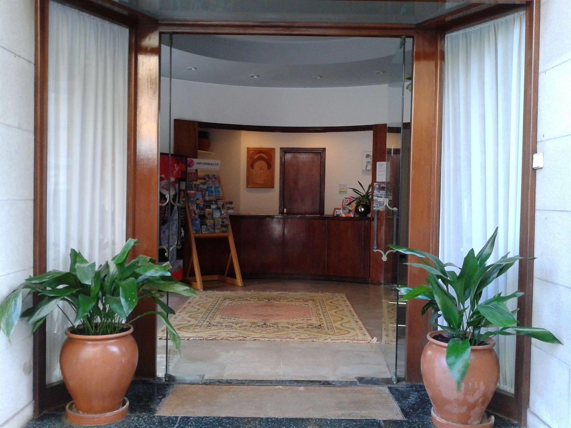 Hotel Apartaments Gesoria Porta Ferrada Sant Feliu de Guíxols Buitenkant foto